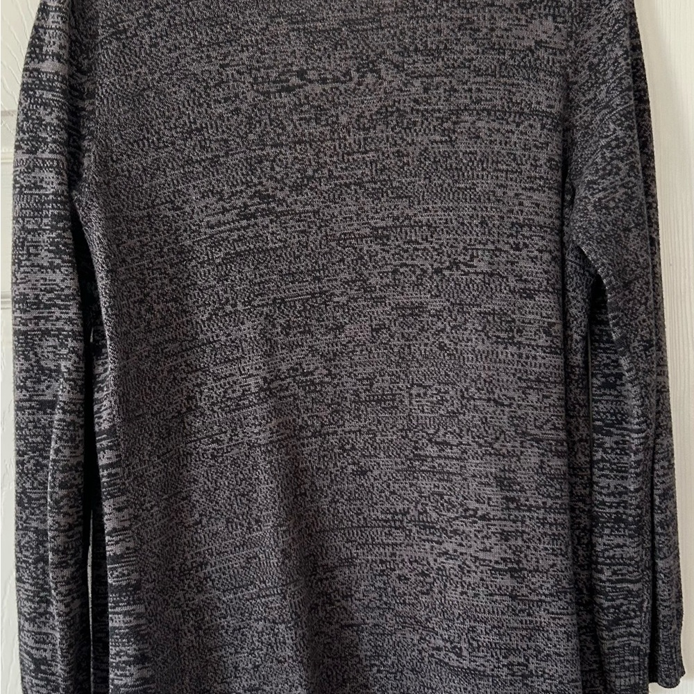 Cardigan - Picture 2 of 8